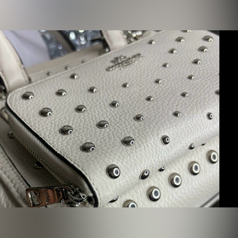 Coach Accordion Zip Wallet with Ombre Rivets EUC - Picture 3 of 4